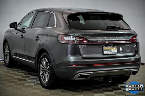 2019 Lincoln Nautilus Select