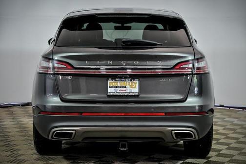 2019 Lincoln Nautilus Select