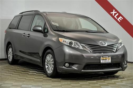 2012 Toyota Sienna XLE