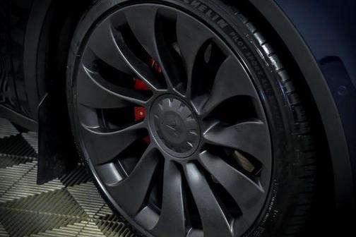 2022 Tesla Model Y Performance Dual Motor All-Wheel Drive