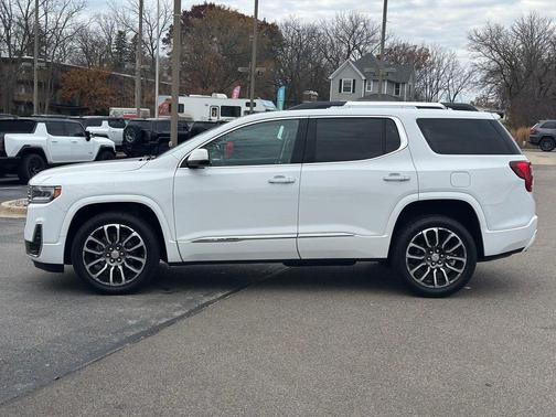 2020 GMC Acadia Denali