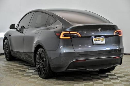 2024 Tesla Model Y Long Range Dual Motor All-Wheel Drive