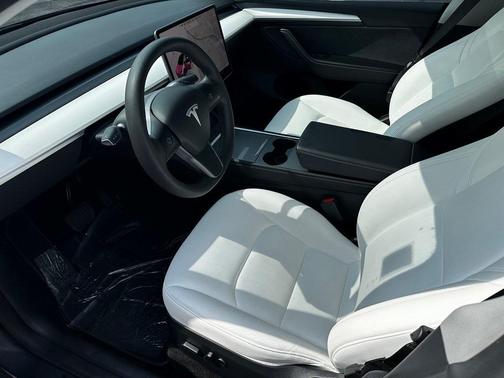 2024 Tesla Model Y Long Range Dual Motor All-Wheel Drive