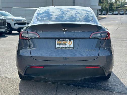 2024 Tesla Model Y Long Range Dual Motor All-Wheel Drive