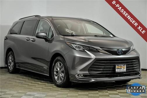 2021 Toyota Sienna XLE 8 Passenger