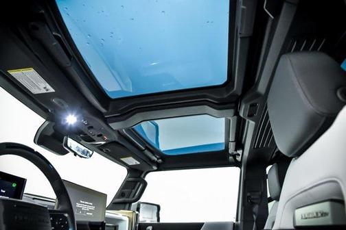 2025 GMC HUMMER EV SUV 2X