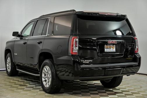Onyx Black 2017 GMC Yukon SLT