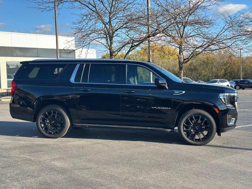 2024 GMC Yukon XL SLE