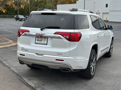 2018 GMC Acadia Denali