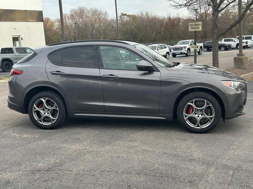 2020 Alfa Romeo Stelvio Sport