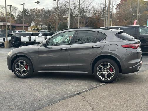 2020 Alfa Romeo Stelvio Sport