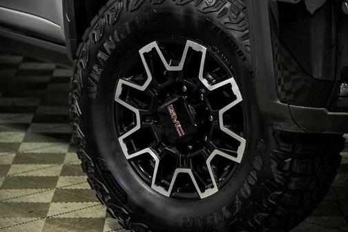 2024 GMC Sierra 2500 AT4