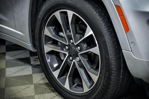 2022 Jeep Grand Cherokee Overland