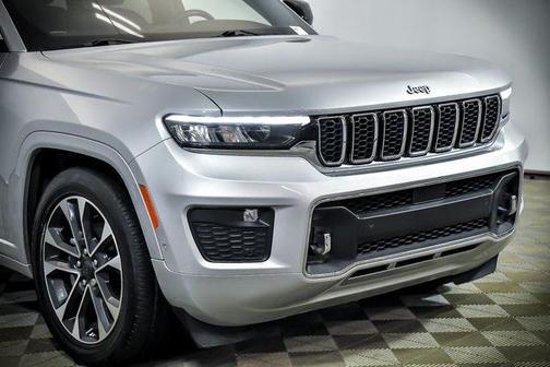 2022 Jeep Grand Cherokee Overland