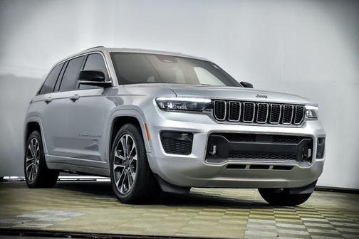 2022 Jeep Grand Cherokee Overland