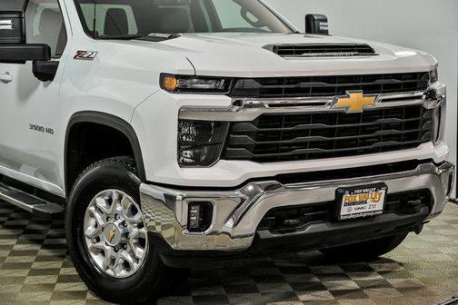 2024 Chevrolet Silverado 3500 LT