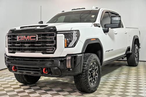 Summit White 2024 GMC Sierra 2500 AT4X