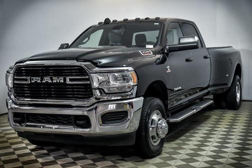 2021 RAM 3500 Big Horn Crew Cab 4x4 8' Box