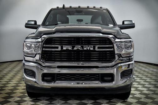 2021 RAM 3500 Big Horn Crew Cab 4x4 8' Box