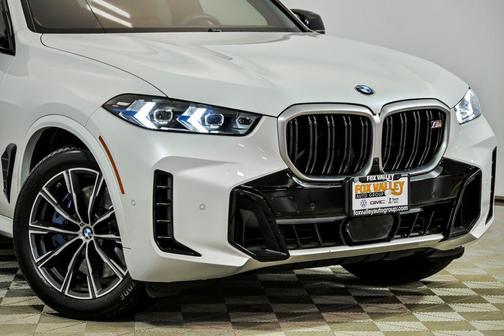 Mineral White Metallic 2025 BMW X5 M60i