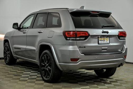 2017 Jeep Grand Cherokee Altitude