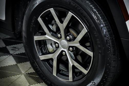 2023 Jeep Grand Cherokee Limited X