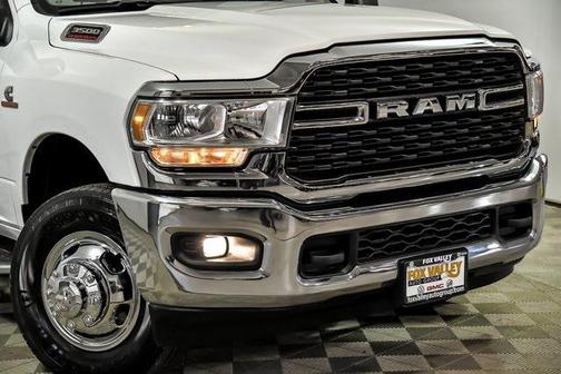 2024 RAM 3500 Big Horn Crew Cab 4x4 8' Box