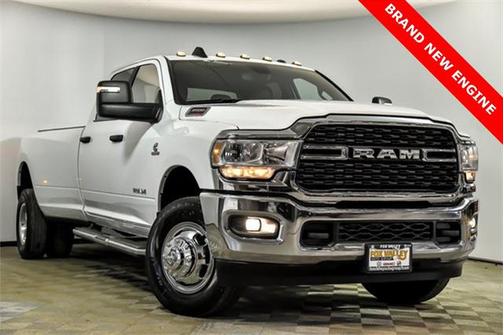 2024 RAM 3500 Big Horn Crew Cab 4x4 8' Box