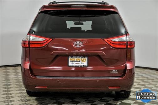 2015 Toyota Sienna XLE