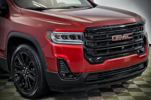2023 GMC Acadia AWD SLT