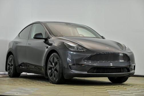 2024 Tesla Model Y Long Range Dual Motor All-Wheel Drive