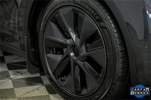 2024 Tesla Model Y Long Range Dual Motor All-Wheel Drive