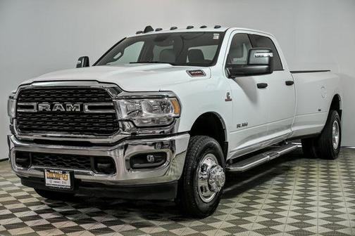 2024 RAM 3500 Big Horn Crew Cab 4x4 8' Box