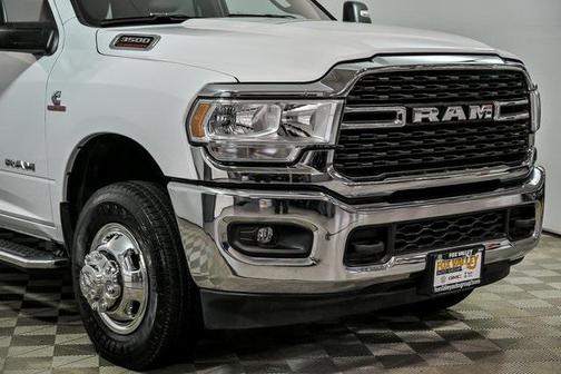 2024 RAM 3500 Big Horn Crew Cab 4x4 8' Box