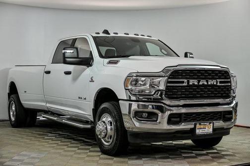 2024 RAM 3500 Big Horn Crew Cab 4x4 8' Box
