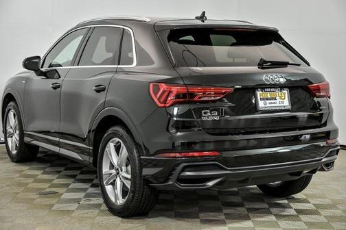 2022 Audi Q3 45 S line Premium Plus