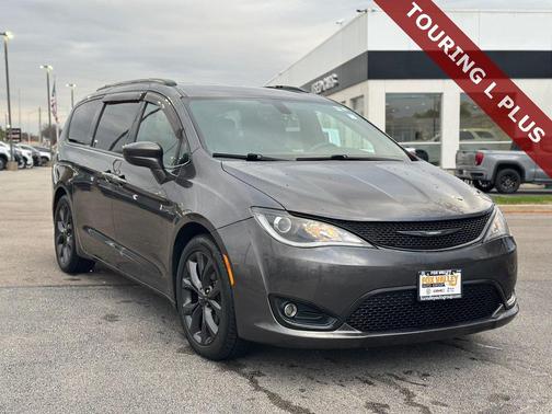 2018 Chrysler Pacifica Touring-L Plus