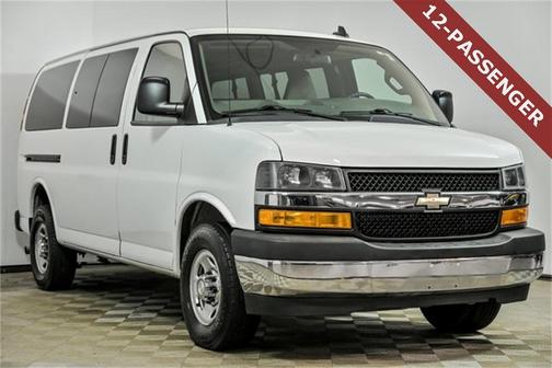 2018 Chevrolet Express 3500 LT