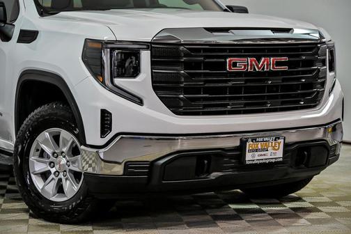 Summit White 2024 GMC Sierra 1500 Pro