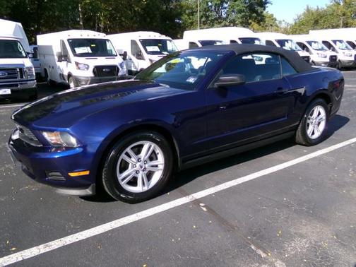 2012 Ford Mustang V6