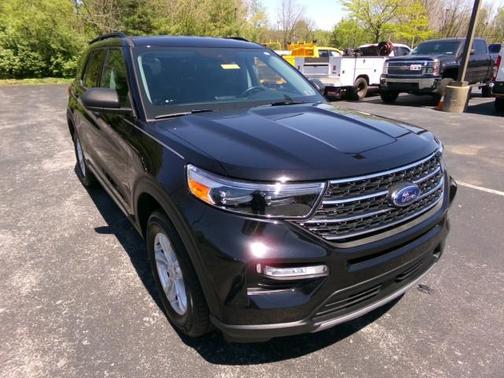 Agate Black Metallic 2022 Ford Explorer XLT