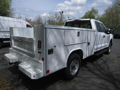 2025 Ford F-250 XL
