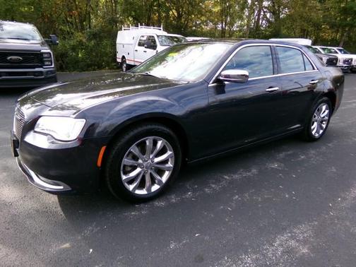 2016 Chrysler 300 S