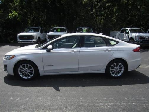 2019 Ford Fusion Hybrid SE
