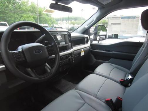 2025 Ford F-450 XL