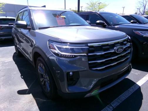 Carbonized Gray Metallic 2026 Ford Explorer Active
