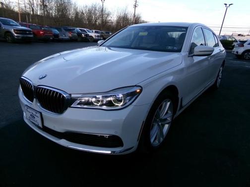 2017 BMW 750 i xDrive