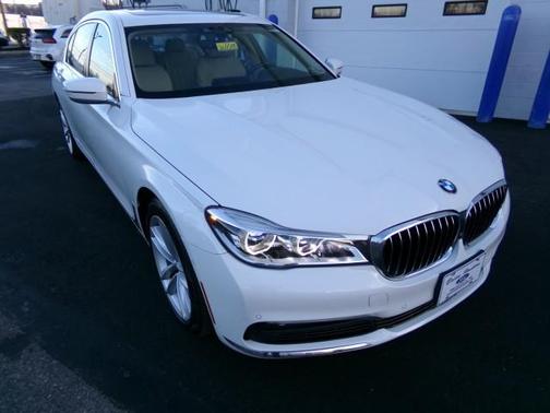 2017 BMW 750 i xDrive
