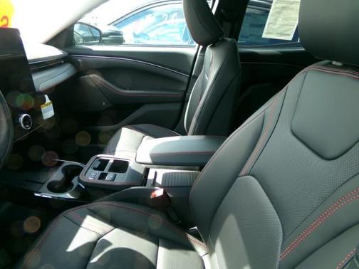 Eruption Green Metallic 2026 Ford Mustang Mach-E Premium