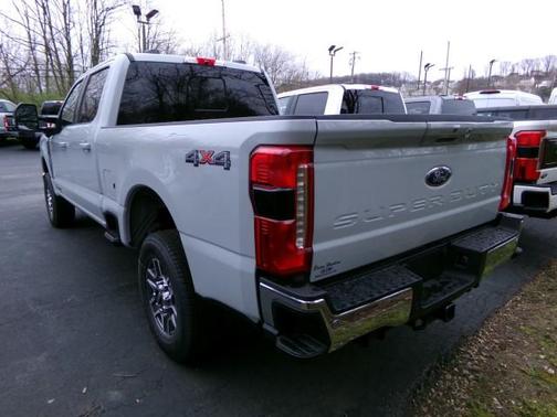 Avalanche 2026 Ford F-250 Lariat